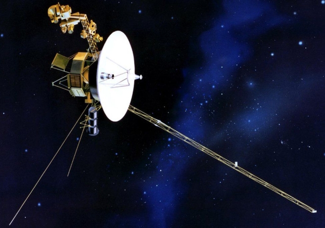 _104710855_1977_august_september_voyager1_1