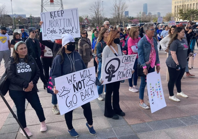 People have taken to streets to protest against US Supreme Court overturning Roe V Wade