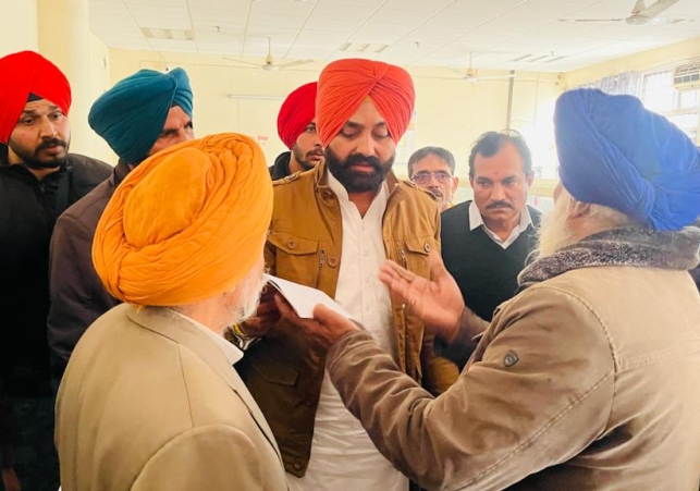 Transport Minister Laljit Singh Bhullar Conducts Surprise Checking