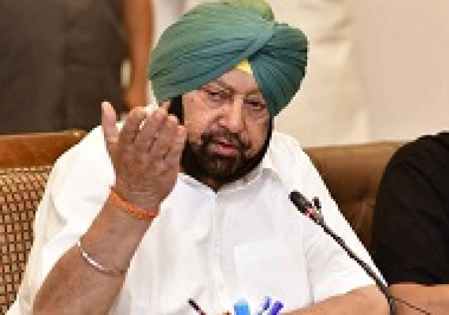 Capt Amarinder reminds Channi of capitulating before Badals to save brother 