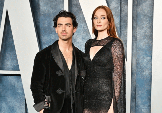 joe-jonas-sophie-turner-2x1-zz-230904-fb76f7-0eadc0