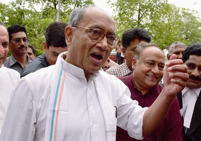 FIR registered against Digvijaya Singh for posting a 'fake' tweet linking it to Khargone violence