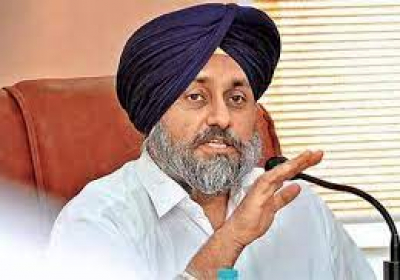 SUKHBIR BLASTS CONG